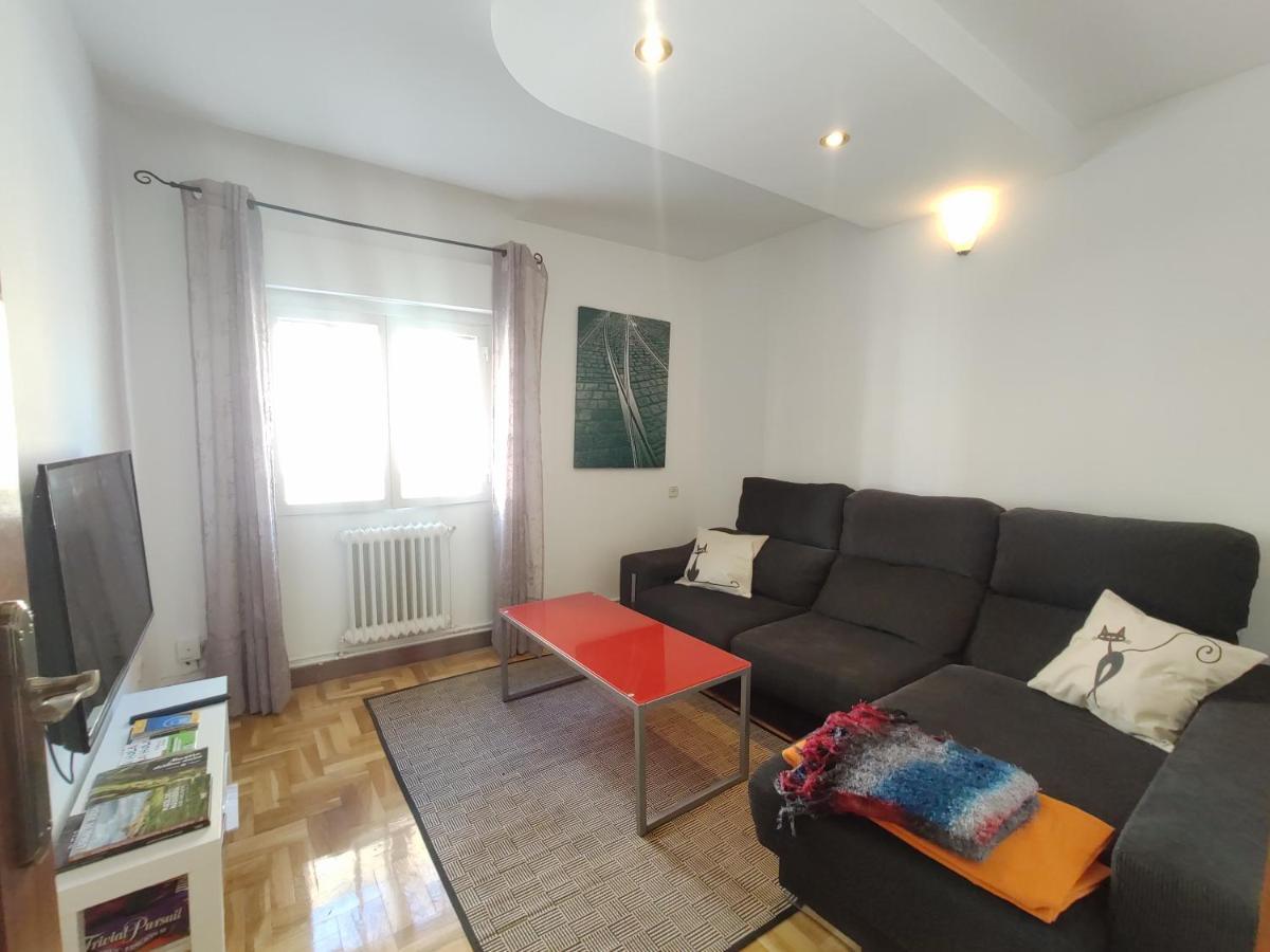 Apartamento Pamplona A 10 Minutos Del Centro Eksteriør billede